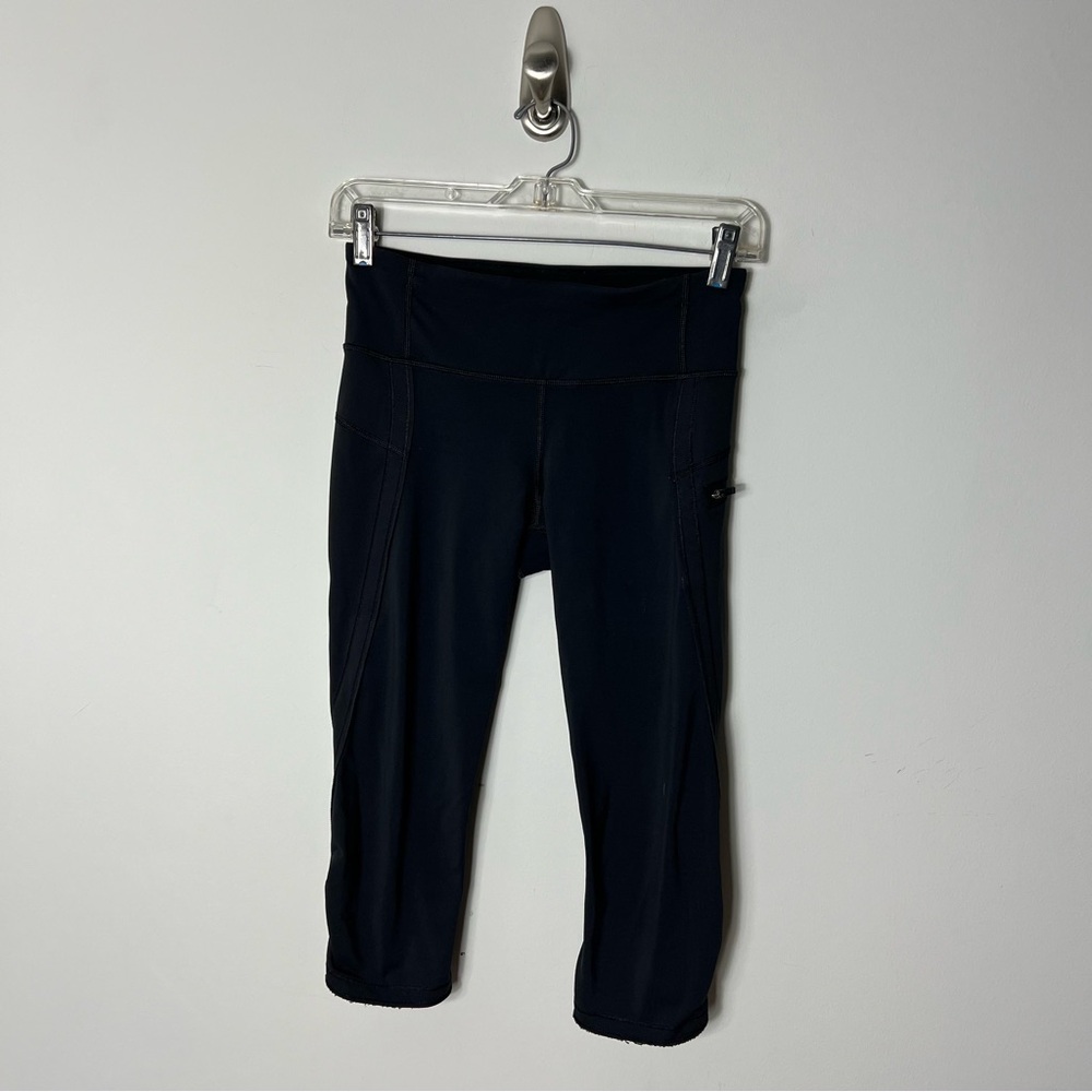 Lululemon Black Leggings Cropped Crop Curved Hem High Rise Zipper Pocket